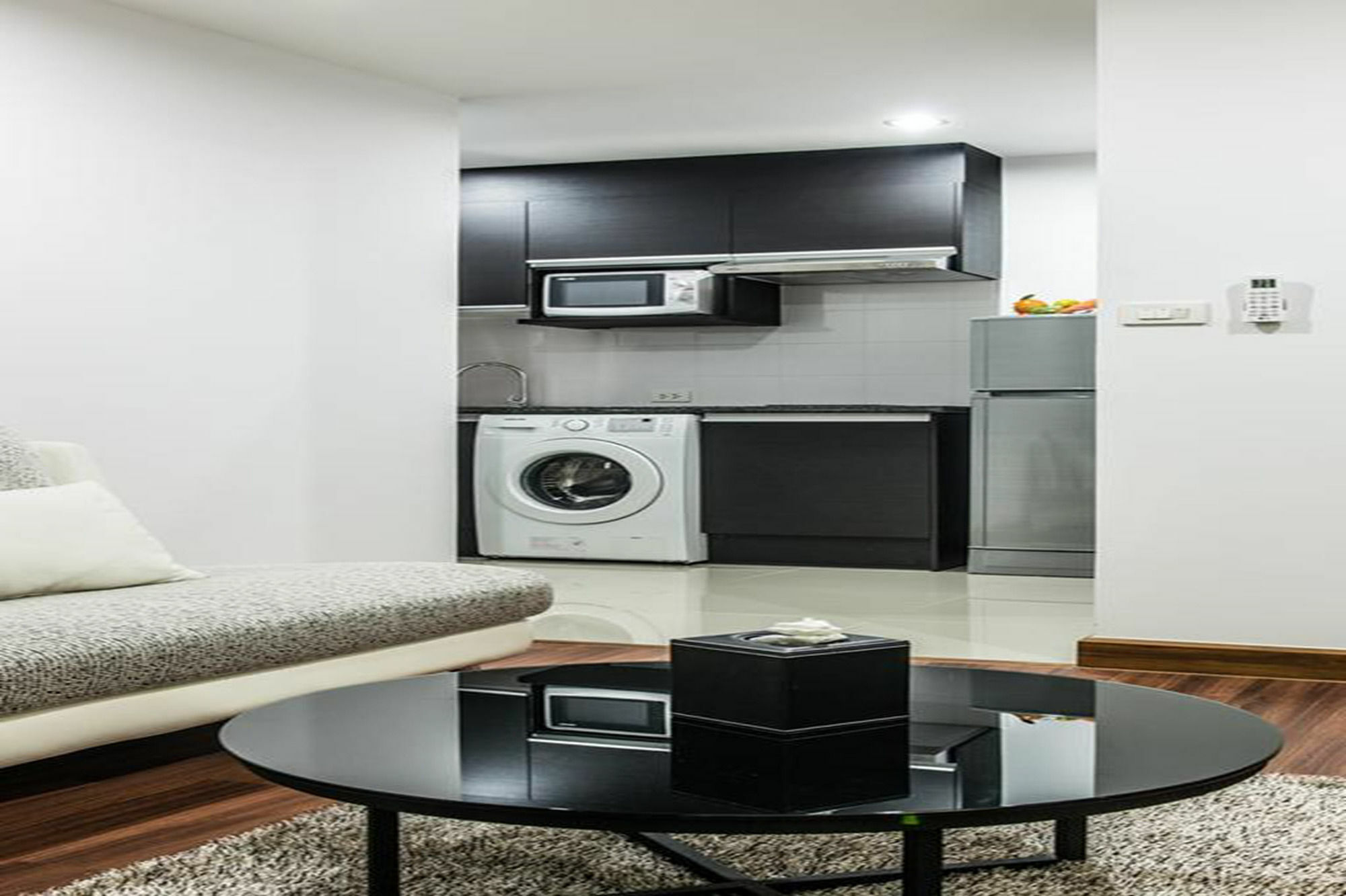 Winner Sriracha Serviced Apartment Si Racha Esterno foto