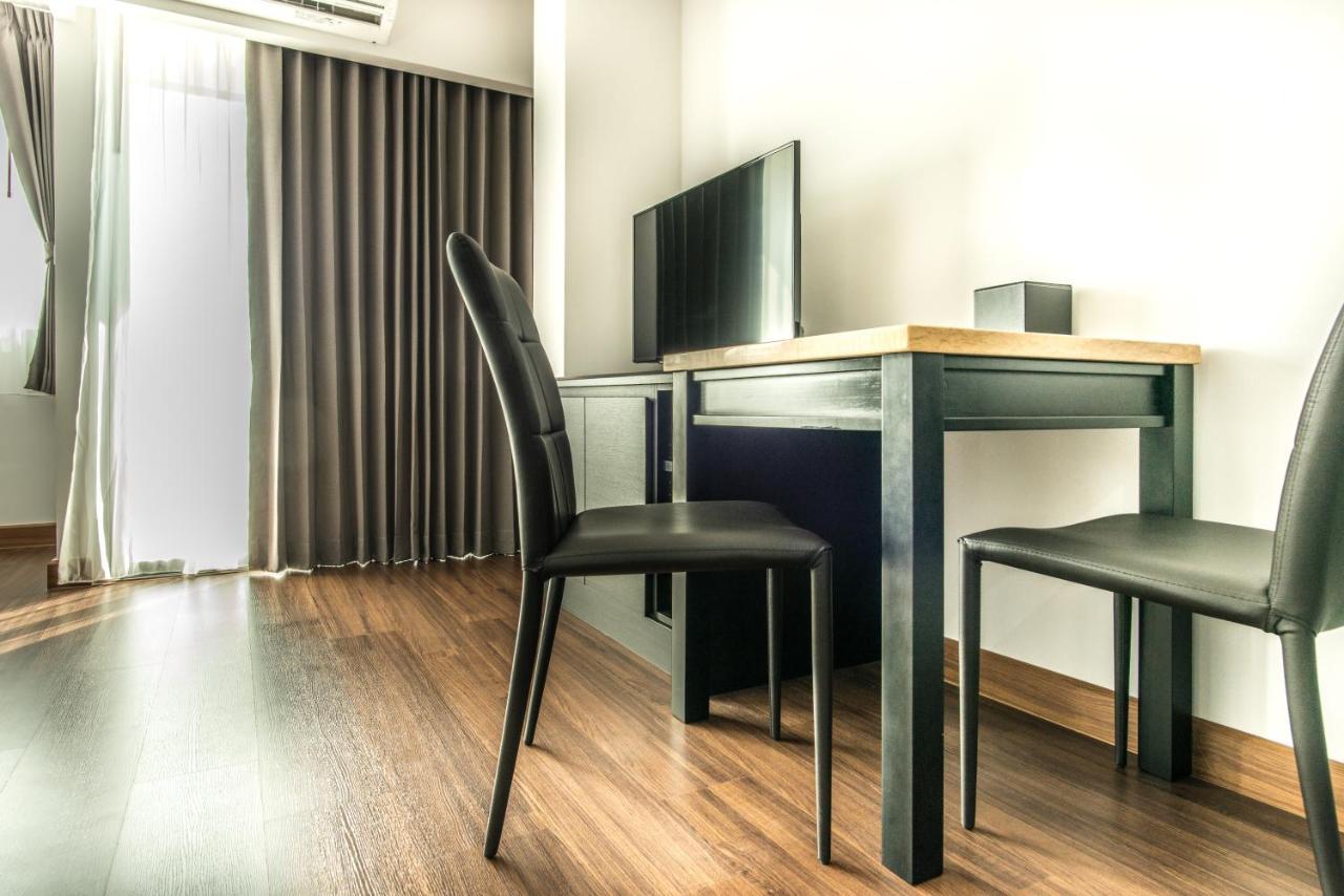 Winner Sriracha Serviced Apartment Si Racha Esterno foto