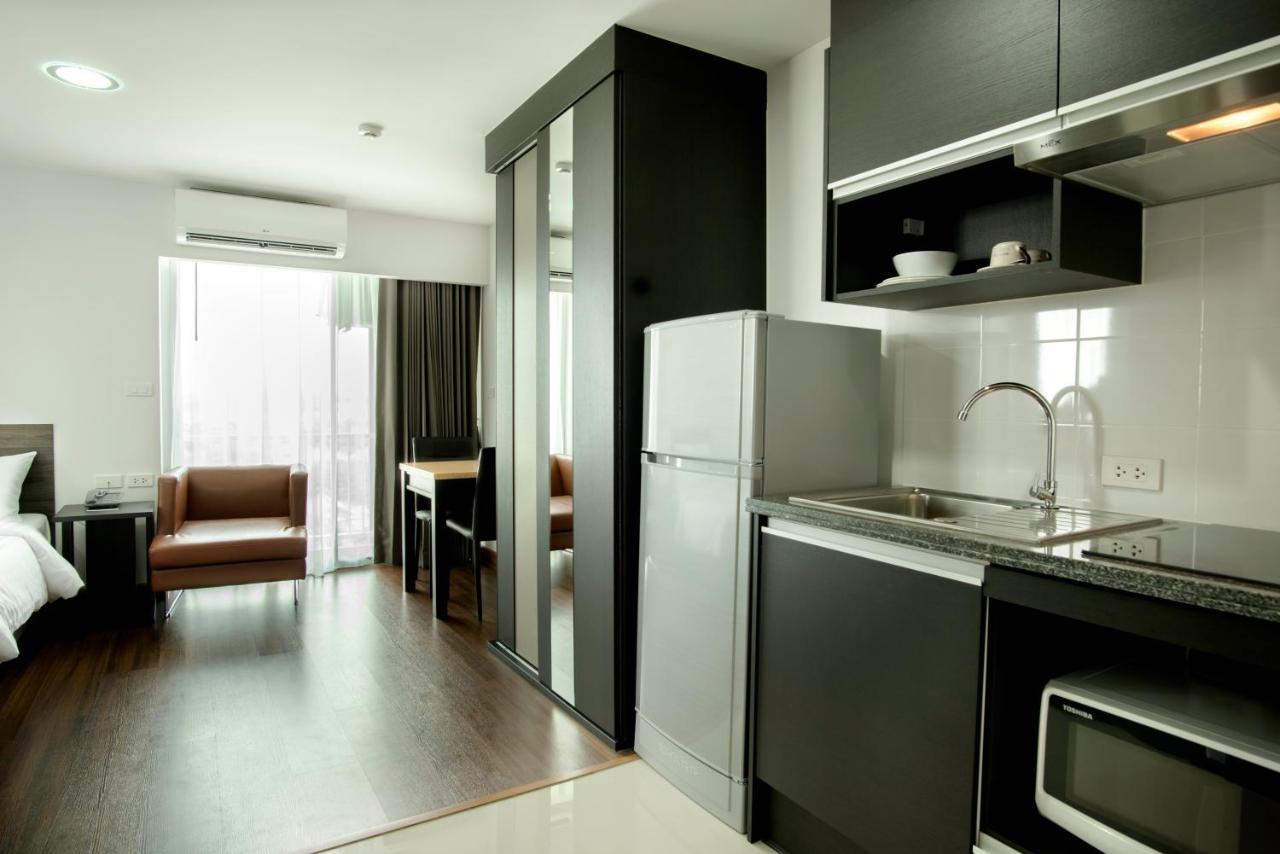 Winner Sriracha Serviced Apartment Si Racha Esterno foto