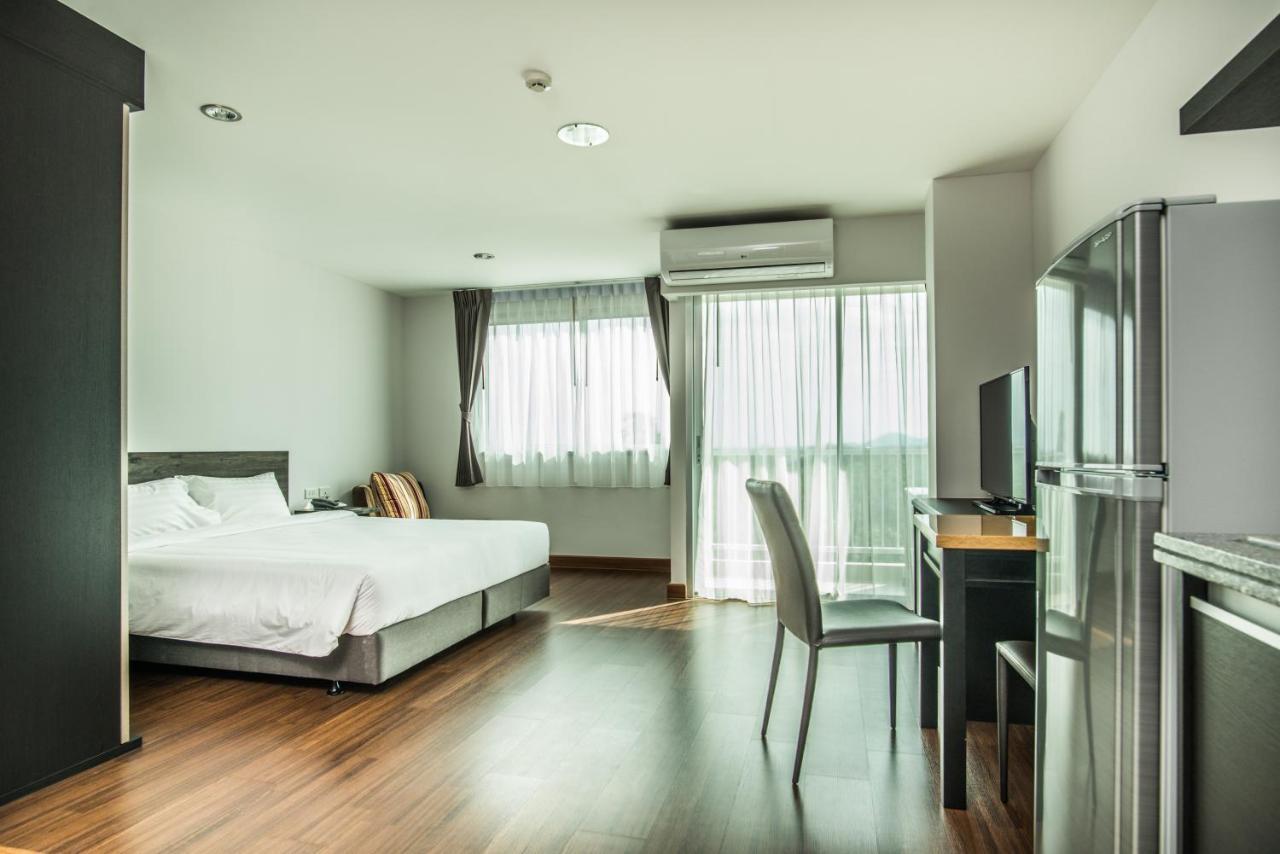 Winner Sriracha Serviced Apartment Si Racha Esterno foto