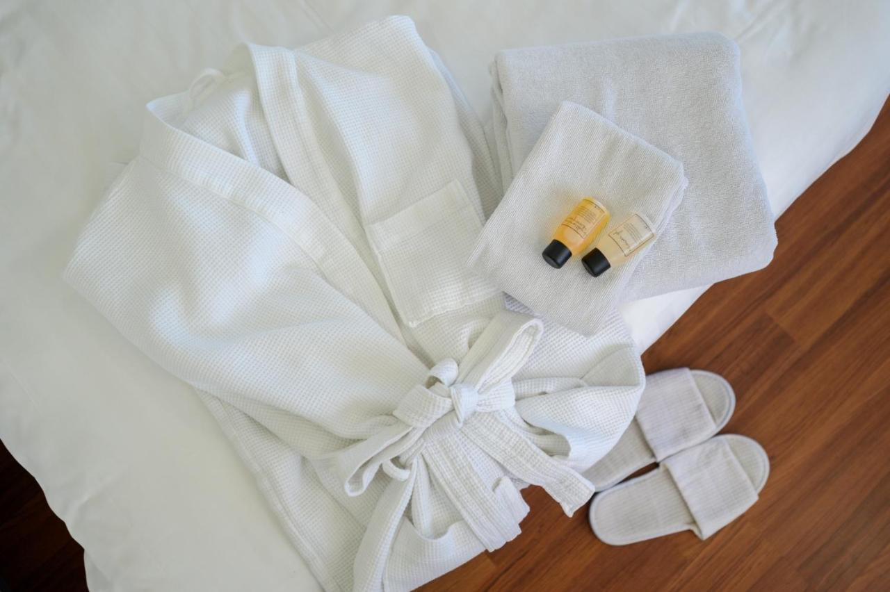 Winner Sriracha Serviced Apartment Si Racha Esterno foto