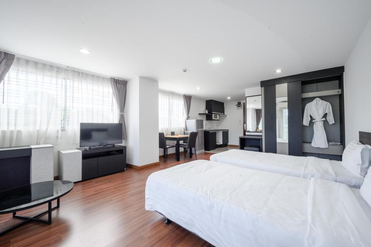 Winner Sriracha Serviced Apartment Si Racha Esterno foto